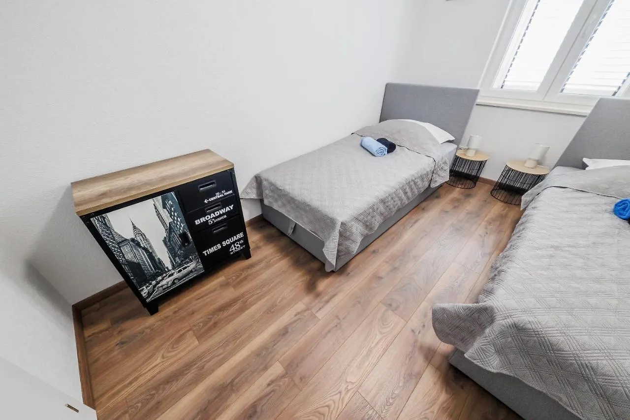 Apartman Ope Apartment Kastela 0*,  Croatia