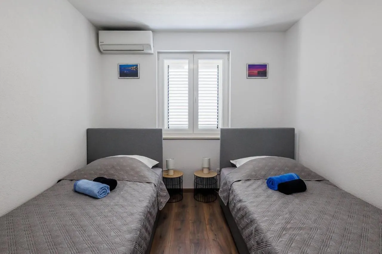 Apartman Ope Apartment Kastela 0*,